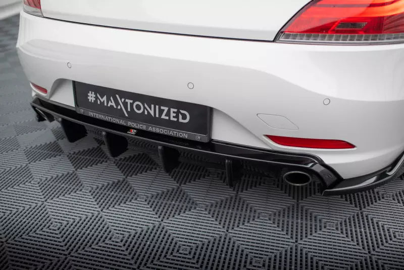 Maxton Design Heckdiffusor für BMW Z4 E89 Hochglanz schwarz – Ansicht 2