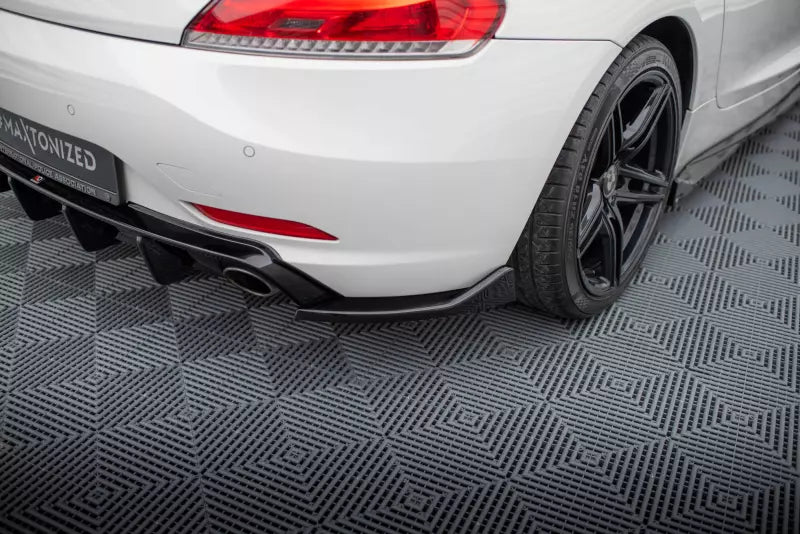 Maxton Design Diffusor Flaps für BMW Z4 E89 Hochglanz schwarz – Ansicht 1