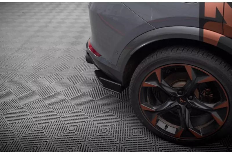 Maxton Design Street Pro Diffusor Flaps für Cupra Formentor Mk1 Schwarz matt – Ansicht 1