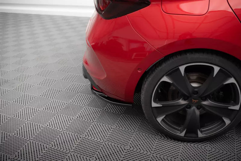 Maxton Design Diffusor Flaps für Cupra Leon Hatchback Mk1 Hochglanz schwarz – Ansicht 2