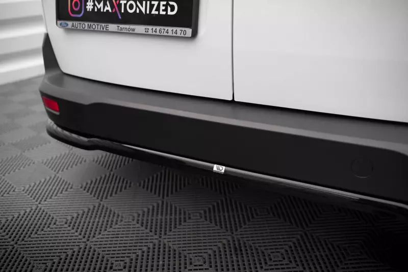 Maxton Design Heckdiffusor für Ford Transit Connect Mk2 Facelift Hochglanz schwarz – Ansicht 3