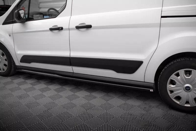 Maxton Design Seitenschweller (Paar) für Ford Transit Connect Mk2 Facelift Hochglanz schwarz – Ansicht 3