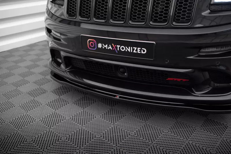 Maxton Design Frontlippe für Jeep Grand Cherokee SRT WK2 Facelift Hochglanz schwarz – Ansicht 3
