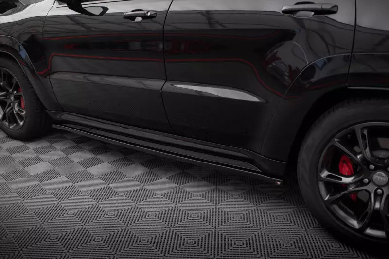 Maxton Design Seitenschweller (Paar) für Jeep Grand Cherokee SRT WK2 Facelift Hochglanz schwarz – Ansicht 3
