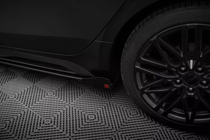 Maxton Design Street Pro Seitenschweller (Paar) für Kia Proceed GT Mk1 Facelift Schwarz mit Hochglanz Flaps – Ansicht 4