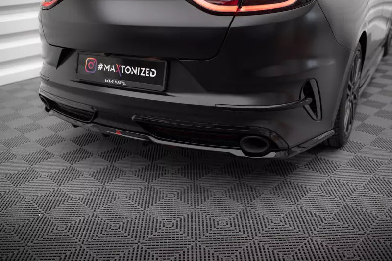 Maxton Design mittlerer Heckdiffusor DTM Look für Kia Proceed GT Mk1 Facelift Hochglanz schwarz – Ansicht 1