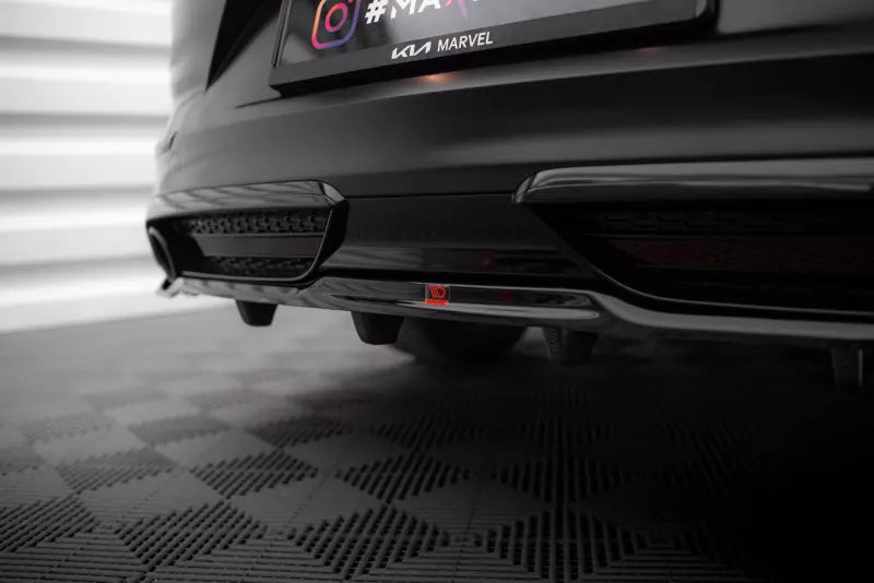 Maxton Design mittlerer Heckdiffusor DTM Look für Kia Proceed GT Mk1 Facelift Hochglanz schwarz – Ansicht 3