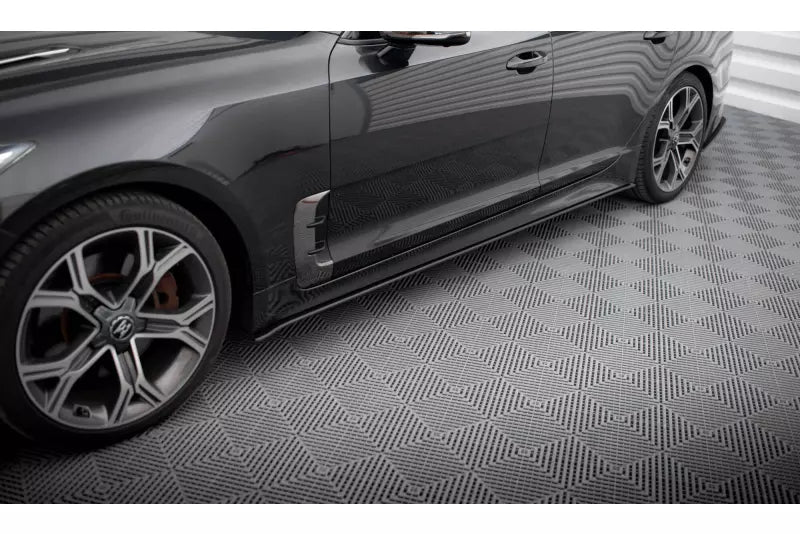Maxton Design Street Pro Seitenschweller (Paar) für Kia Stinger GT-Line Mk1 Schwarz matt – Ansicht 1