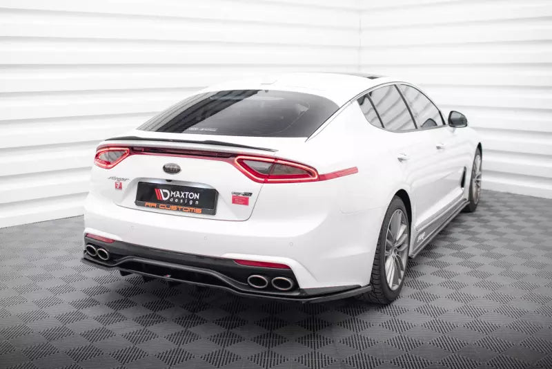 Maxton Design mittlerer Heckdiffusor DTM Look für Kia Stinger GT-Line Mk1 Hochglanz schwarz – Ansicht 1