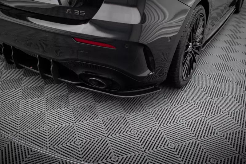 Maxton Design Street Pro Diffusor Flaps für Mercedes-AMG A35 Hatchback W177 Schwarz matt – Ansicht 1