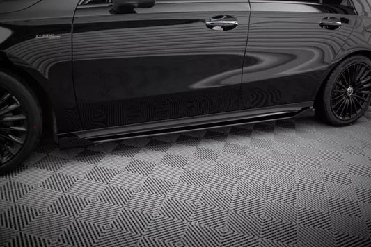 Maxton Design Street Pro Seitenschweller (Paar) für Mercedes-AMG A35 W177 Facelift Schwarz mit Hochglanz Flaps – Ansicht 1