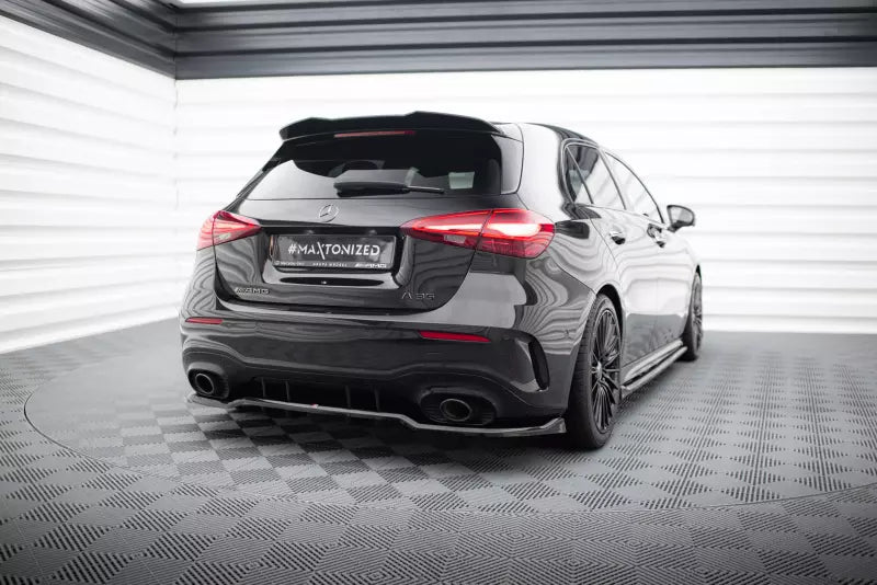 Maxton Design mittlerer Heckdiffusor DTM Look für Mercedes-AMG A35 Hatchback W177 Hochglanz schwarz – Ansicht 1