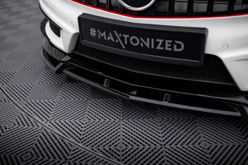 Maxton Design Frontlippe V.3 für Mercedes-Benz A45 AMG W176 Hochglanz schwarz – Ansicht 3
