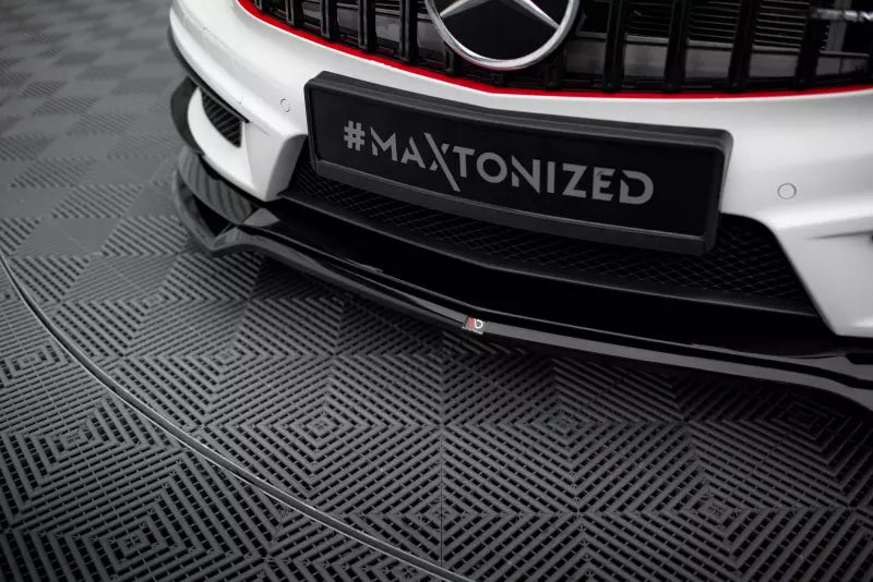 Maxton Design Frontlippe V.4 für Mercedes-Benz A45 AMG W176 Hochglanz schwarz – Ansicht 3