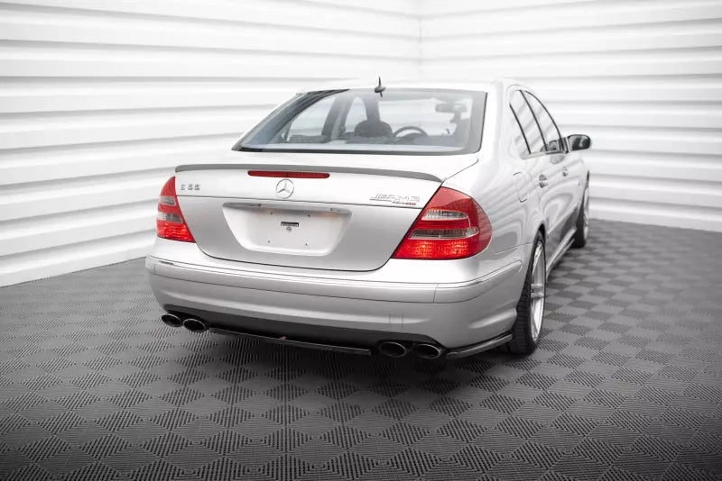 Maxton Design Heckdiffusor für Mercedes-Benz E 55 AMG W211 Hochglanz schwarz – Ansicht 1