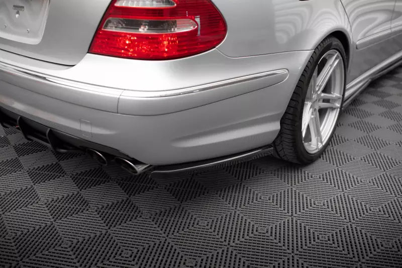 Maxton Design Diffusor Flaps für Mercedes-Benz E 55 AMG W211 Hochglanz schwarz – Ansicht 1
