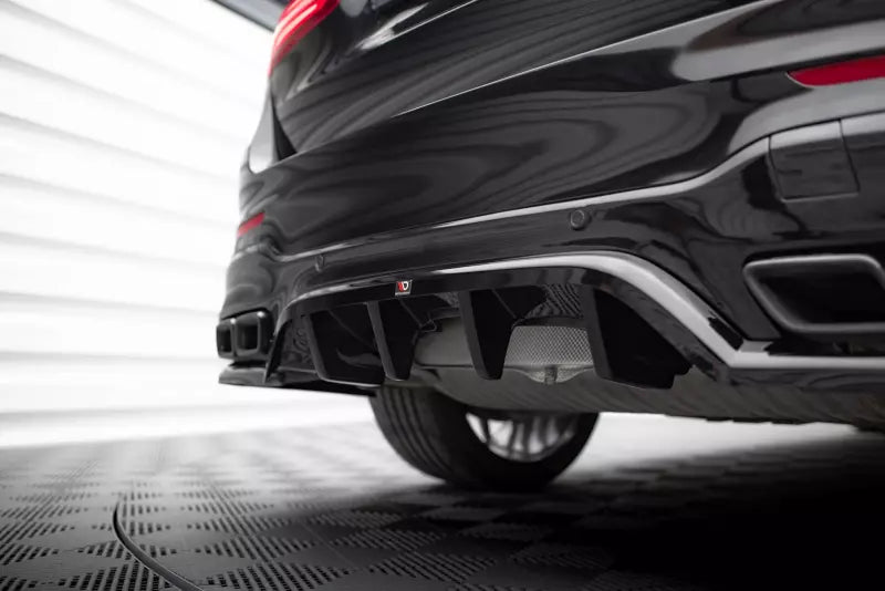 Maxton Design mittlerer Heckdiffusor DTM Look für Mercedes-AMG GLC 63 SUV X253 Hochglanz schwarz – Ansicht 3