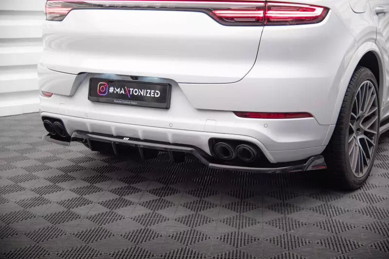 Maxton Design mittlerer Heckdiffusor DTM Look für Porsche Cayenne Coupe Mk3 Hochglanz schwarz – Ansicht 1