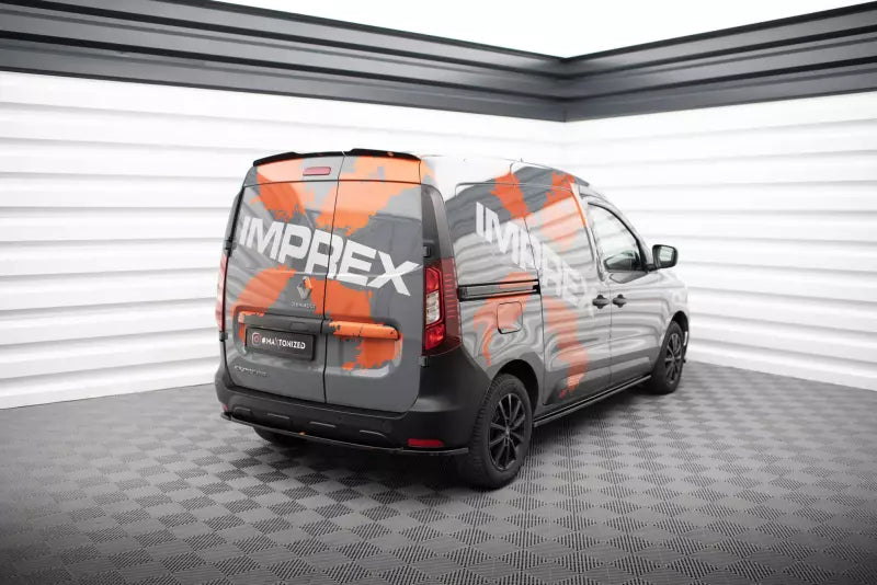 Maxton Design Heckdiffusor für Renault Express Mk2 Hochglanz schwarz – Ansicht 2