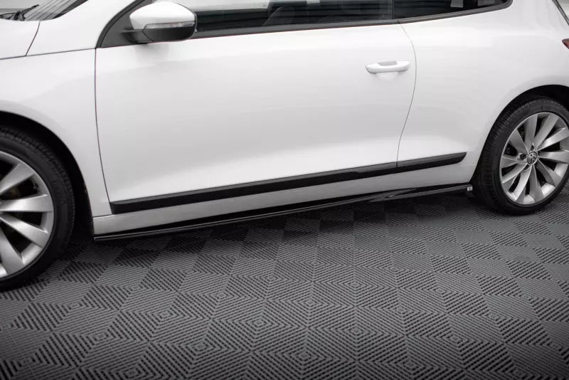 Maxton Design Seitenschweller (Paar) für VW Scirocco Mk3 Facelift Hochglanz schwarz – Ansicht 1