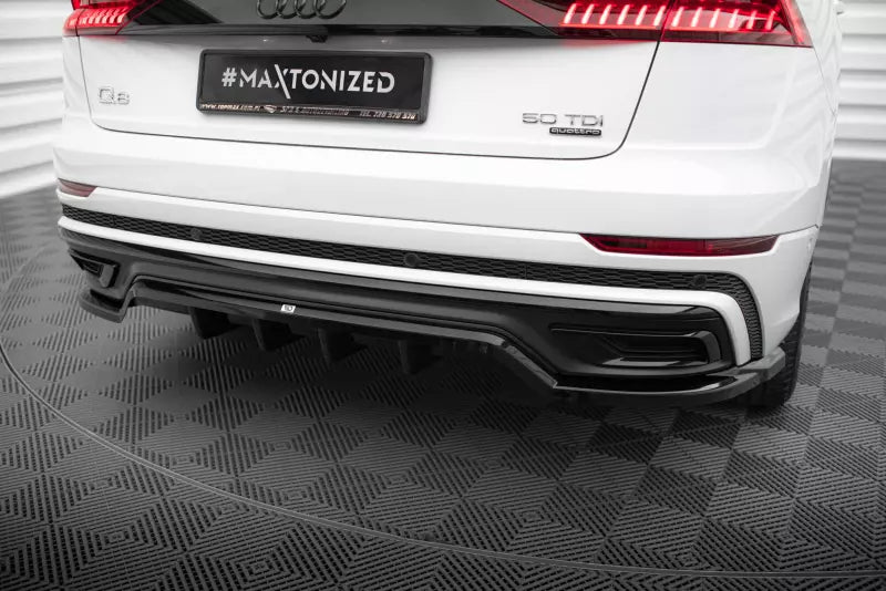 Maxton Design mittlerer Heckdiffusor DTM Look für Audi Q8 S-Line Mk1 Hochglanz schwarz – Ansicht 1