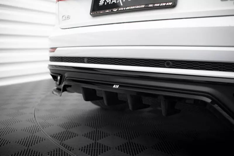 Maxton Design mittlerer Heckdiffusor DTM Look für Audi Q8 S-Line Mk1 Hochglanz schwarz – Ansicht 3