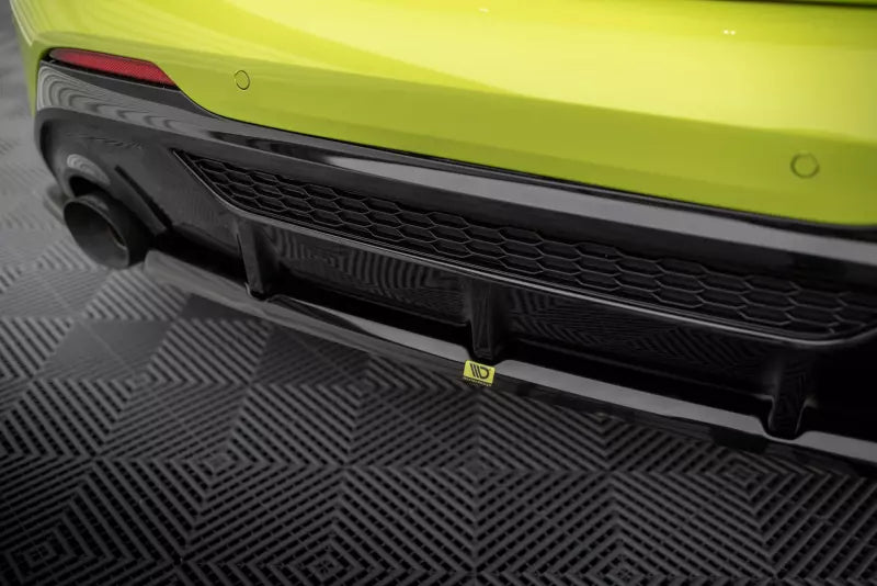 Maxton Design Mittlerer Heckdiffusor V.2 für BMW M135i F40 Hochglanz schwarz – Ansicht 3