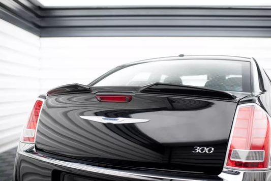 Maxton Design Heckspoiler 3D für Chrysler 300 Mk2 Hochglanz schwarz – Ansicht 1