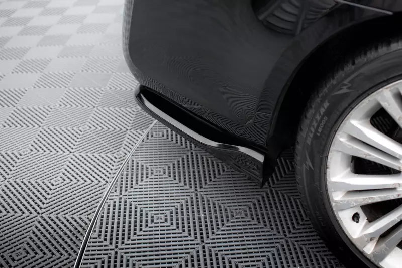 Maxton Design Diffusor Flaps für Chrysler 300 Mk2 Hochglanz schwarz – Ansicht 3