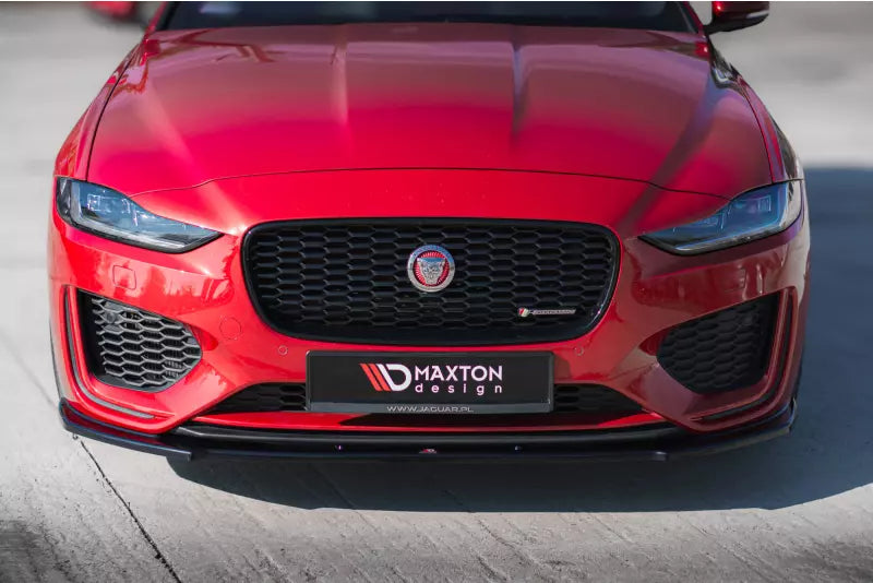 Maxton Design Frontlippe für Jaguar XE R-Dynamic X760 Facelift Hochglanz schwarz – Ansicht 1
