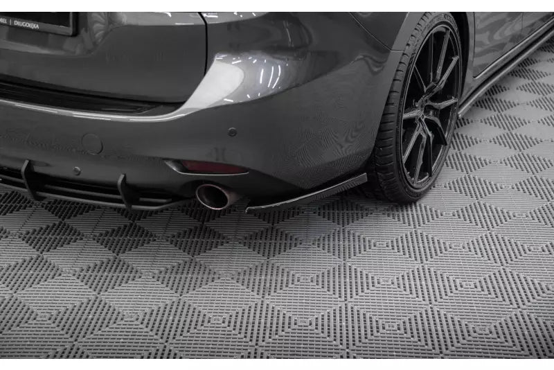 Maxton Design Diffusor Flaps für Mazda 6 Mk3 Facelift Hochglanz schwarz – Ansicht 1
