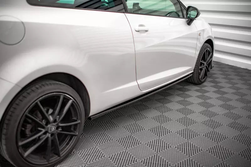Maxton Design Seitenschweller (Paar) für Seat Ibiza FR SC Mk4 Facelift Hochglanz schwarz – Ansicht 1
