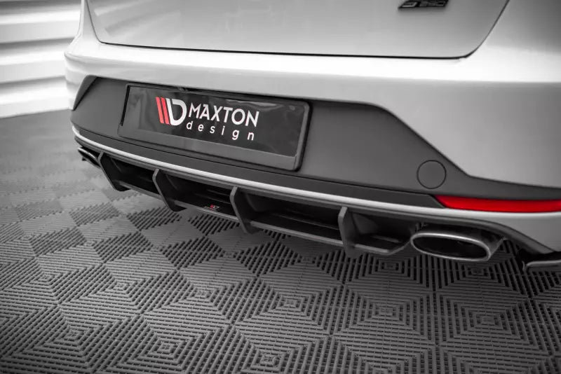 Maxton Design Street Pro Heckdiffusor für Seat Leon Cupra Sportstourer Mk3 Schwarz – Ansicht 2