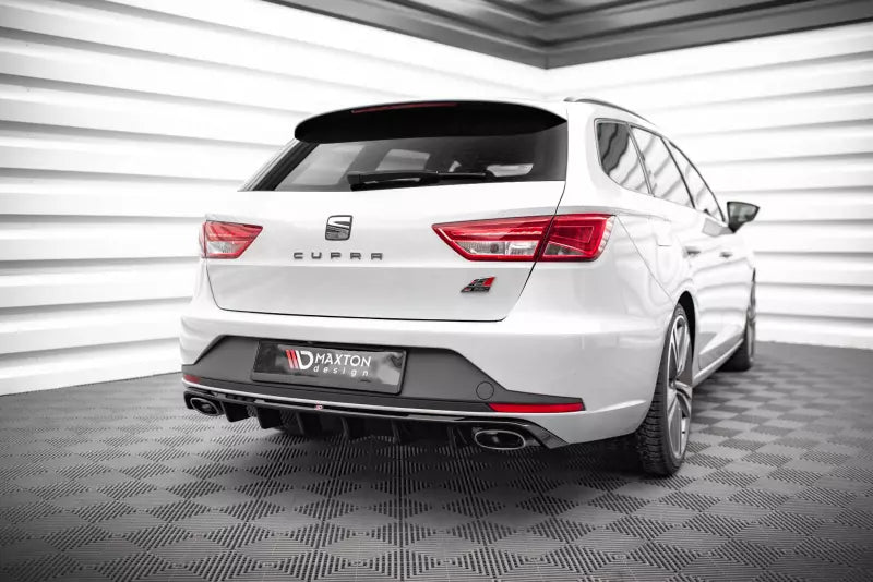 Maxton Design Heckdiffusor für Seat Leon Cupra Sportstourer Mk3 Hochglanz schwarz – Ansicht 3