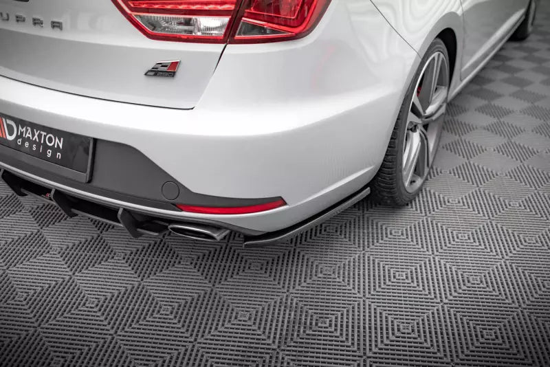 Maxton Design Diffusor Flaps für Seat Leon Cupra Sportstourer Mk3 Hochglanz schwarz – Ansicht 2