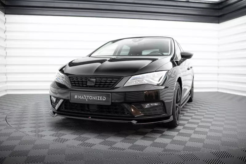 Maxton Design Frontlippe V.2 für Seat Leon Mk3 Facelift Hochglanz schwarz – Ansicht 1