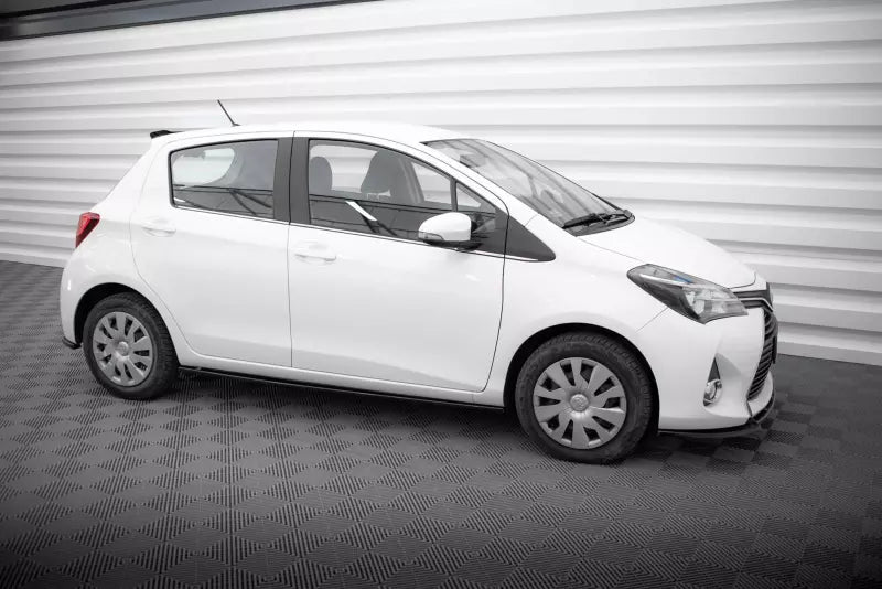 Maxton Design Seitenschweller (Paar) für Toyota Yaris Mk3 Facelift Hochglanz schwarz – Ansicht 3