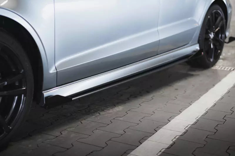 Maxton Design Street Pro Seitenschweller (Paar) für Audi S3 / A3 S-Line Limousine 8V Schwarz matt mit Hochglanz Flaps – Ansicht 2