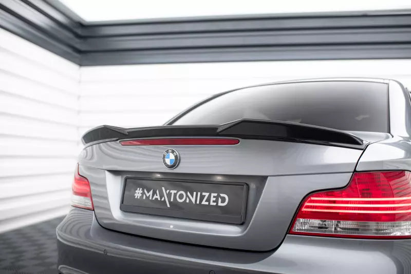 Maxton Design Heckspoiler 3D für BMW 1er M-Paket E82 Hochglanz schwarz – Ansicht 1