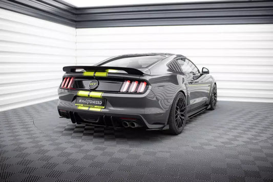 Maxton Design Street Pro Heckdiffusor für Ford Mustang GT Mk6 Schwarz matt – Ansicht 1