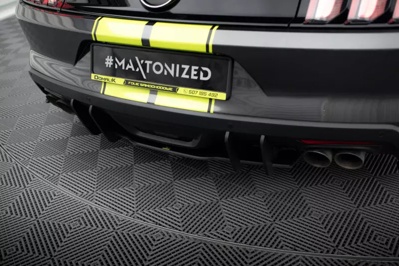 Maxton Design Street Pro Heckdiffusor für Ford Mustang GT Mk6 Schwarz matt – Ansicht 2
