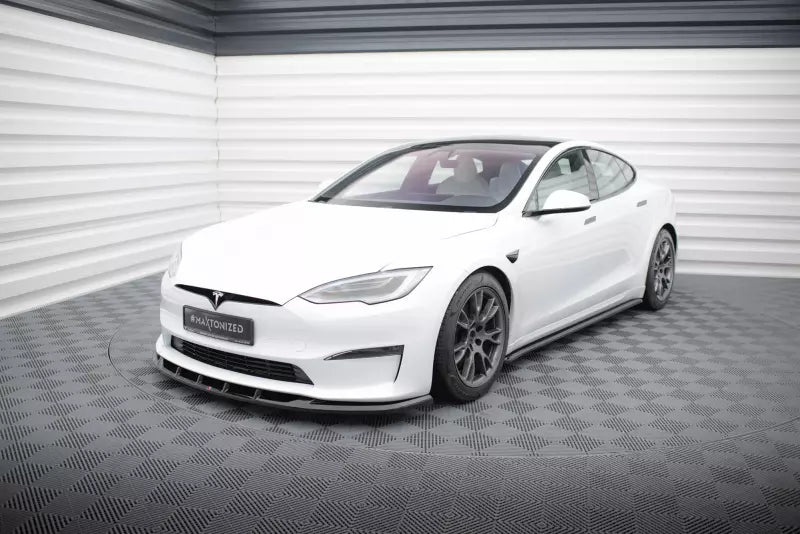 Maxton Design Frontlippe V.3 für Tesla Model S Plaid Mk1 Facelift Hochglanz schwarz – Ansicht 4