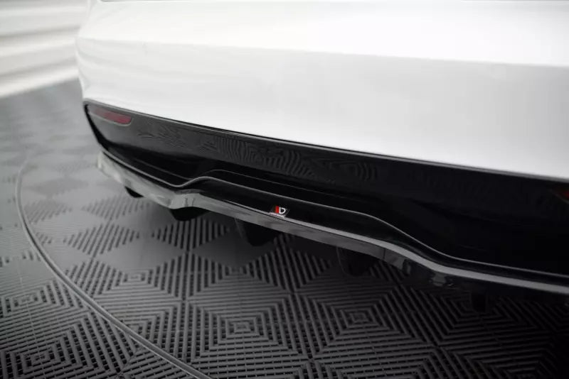 Maxton Design Heckdiffusor DTM Look für Model S Plaid Mk1 Facelift Hochglanz schwarz – Ansicht 3