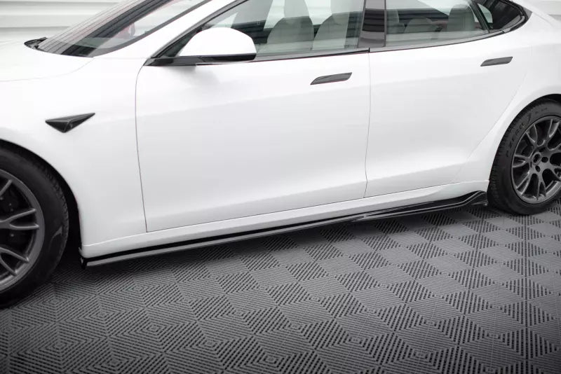 Maxton Design Seitenschweller (Paar) für Tesla Model S Plaid Mk1 Facelift Hochglanz schwarz – Ansicht 1