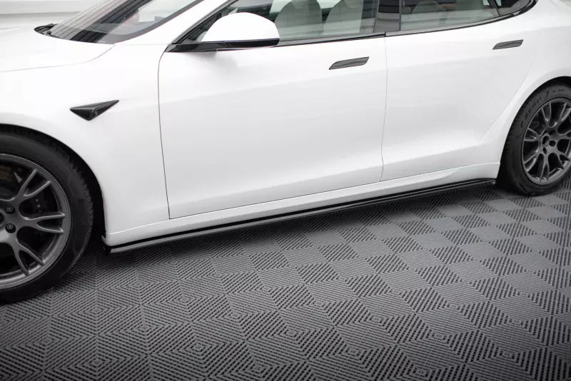 Maxton Design Seitenschweller (Paar) V.2 für Tesla Model S Plaid Mk1 Facelift Hochglanz schwarz – Ansicht 1