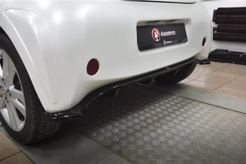 Maxton Design Heckdiffusor DTM Look für Toyota IQ Hochglanz schwarz – Ansicht 1