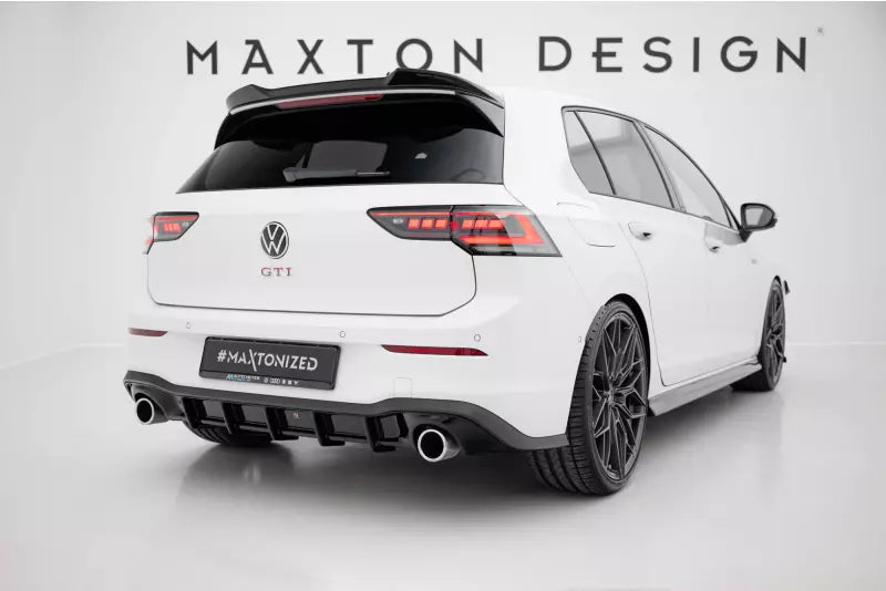 Maxton Design Heckdiffusor V.3 für VW Golf 8 GTI / GTD / GTE / R-Line Hochglanz schwarz – Ansicht 1