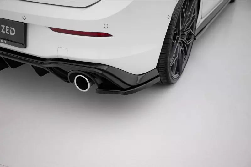 Maxton Design Diffusor Flaps V.3 für Volkswagen Golf 8 GTI Hochglanz schwarz – Ansicht 1