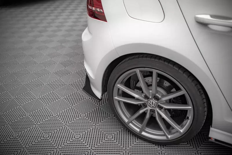 Maxton Design Street Pro Diffusor Flaps für Volkswagen Golf 7 R Schwarz matt – Ansicht 1