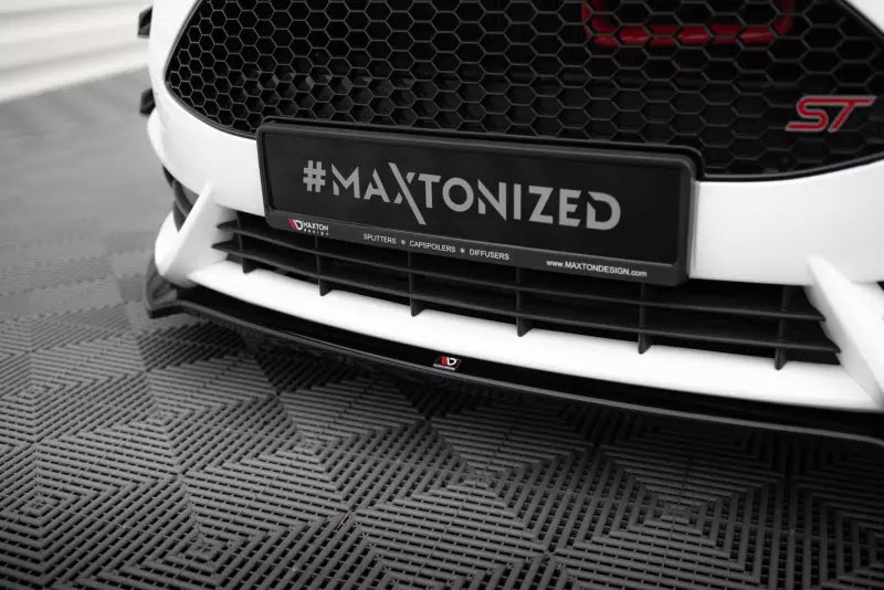 Maxton Design Frontlippe V.5 für Ford Fiesta ST Mk7 Facelift Hochglanz schwarz – Ansicht 3